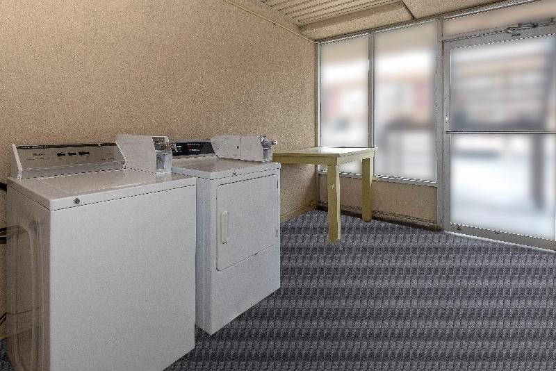 هتل Red Roof Inn Fort Smith Downtown