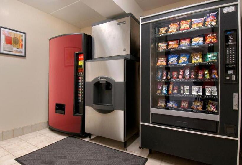 酒店 Red Roof Inn Hampton Coliseum And Convention Center