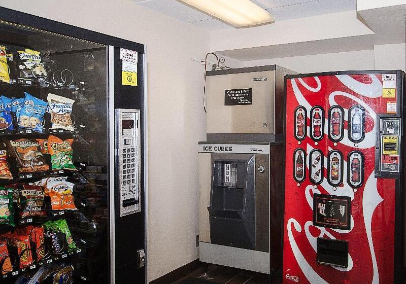 فندق Red Roof Inn Philadelphia  Oxford Valley