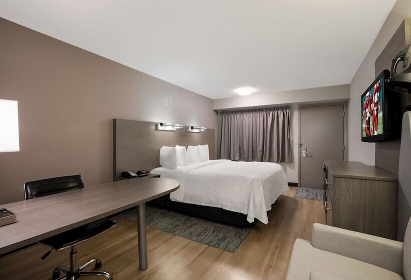 فندق Red Roof Inn Plus+ Chicago   Naperville