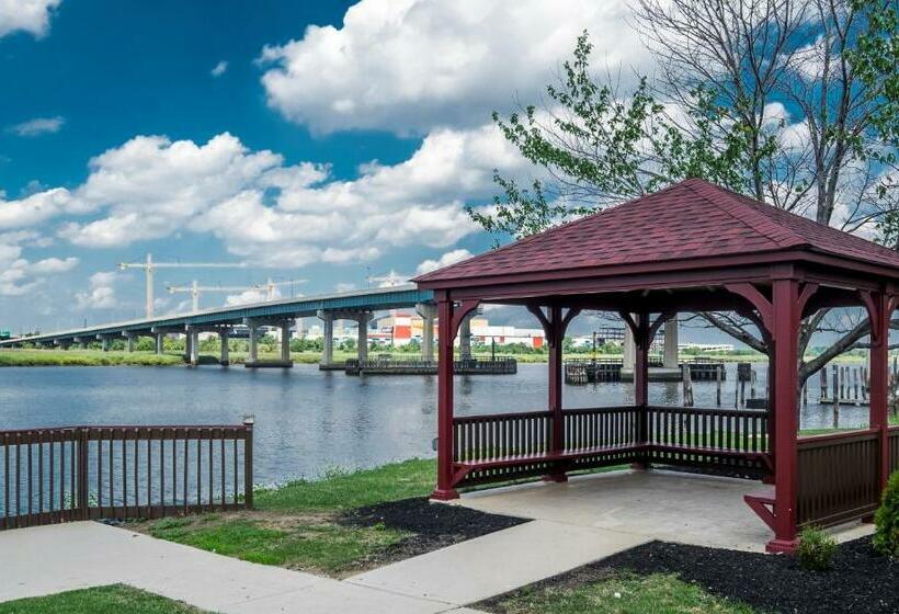 فندق Red Roof Inn Plus+ Secaucus   Meadowlands