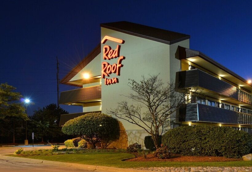 هتل Super 8 By Wyndham Deerfield   Northbrook