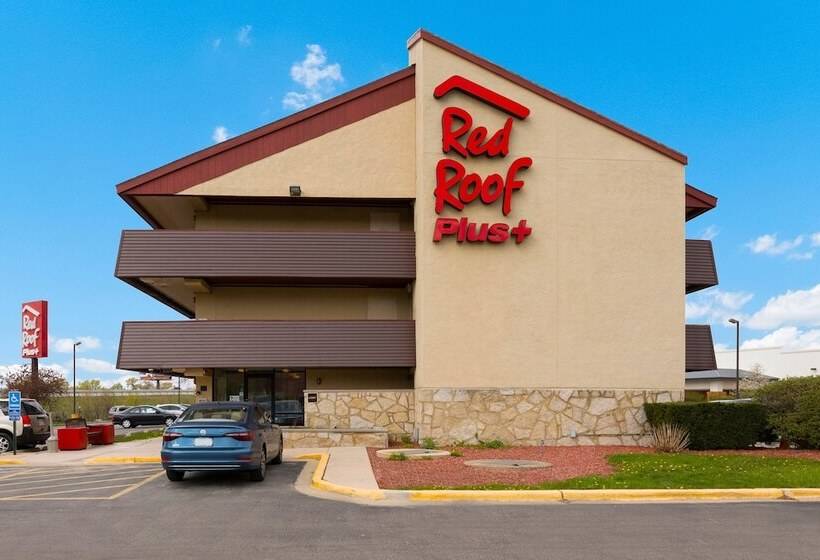 هتل Super 8 By Wyndham Deerfield   Northbrook