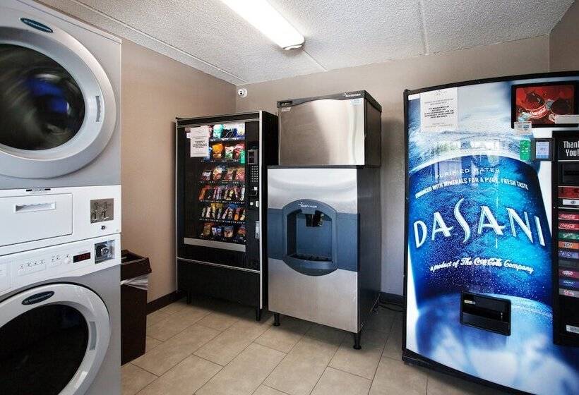 هتل Red Roof Inn Plus+ Nashville Fairgrounds