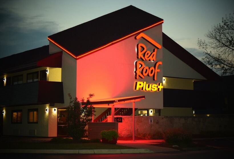 ホテル Red Roof Inn Plus+ University At Buffalo Amherst