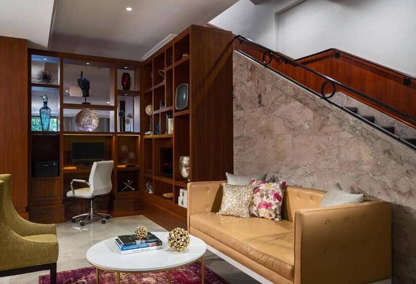 هتل Renaissance Des Moines Savery