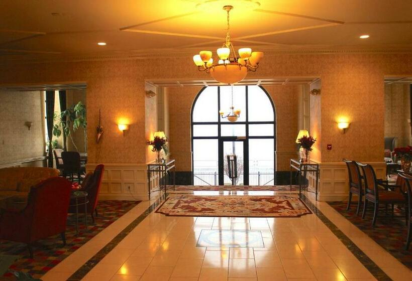 فندق Roberts Riverwalk Urban Resort