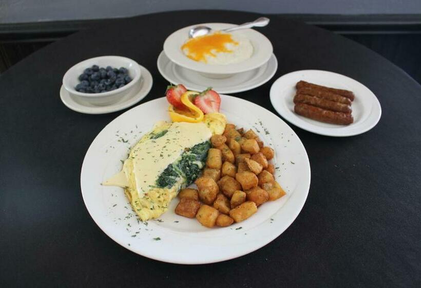 فندق Roberts Riverwalk Urban Resort