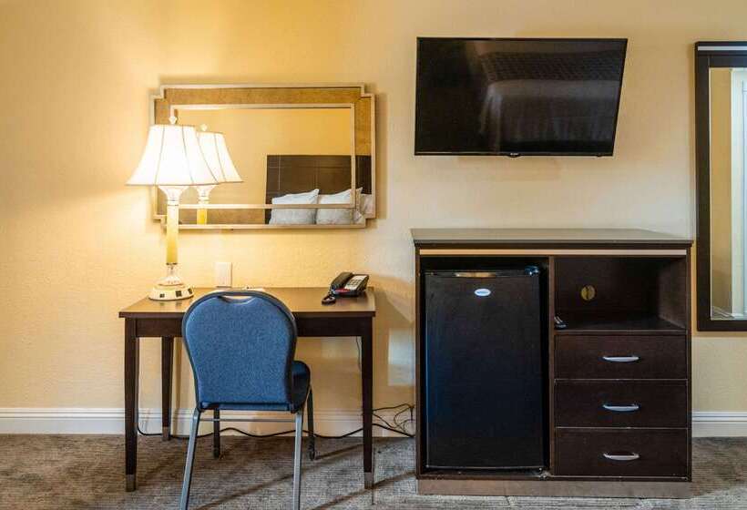 ホテル Rodeway Inn & Suites Coltonriverside