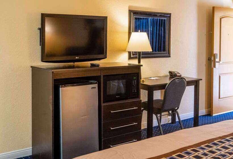ホテル Rodeway Inn & Suites Coltonriverside
