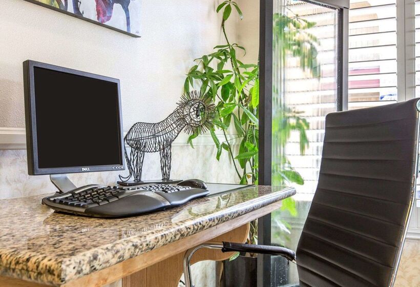 ホテル Rodeway Inn & Suites Coltonriverside