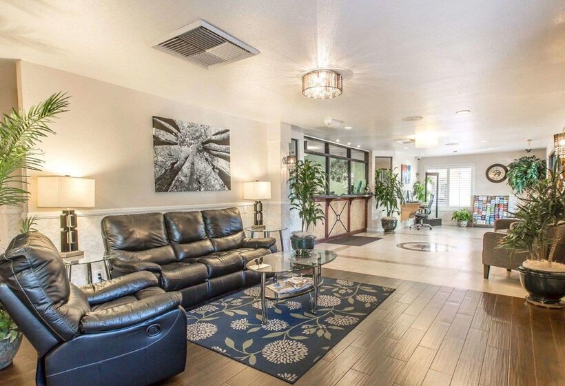 ホテル Rodeway Inn & Suites Coltonriverside