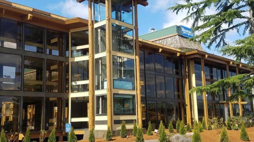 Отель Rodeway Inn & Suites Portland   Jantzen Beach