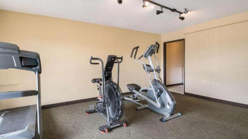 Отель Rodeway Inn & Suites Portland   Jantzen Beach