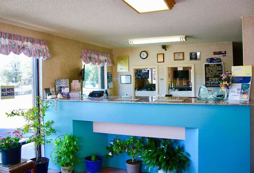 호텔 Rodeway Inn University Area