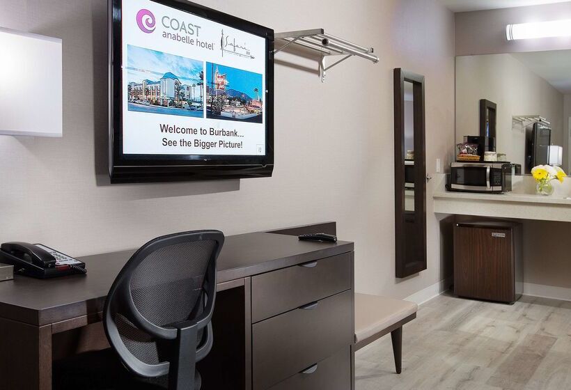 هتل Safari Inn, A Coast