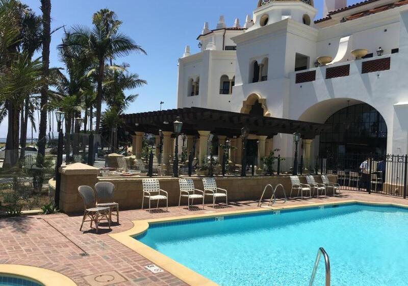 בית מלון כפרי Santa Barbara Inn