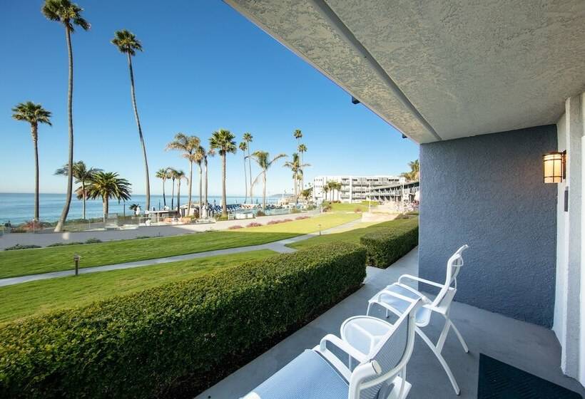 فندق Seacrest Oceanfront