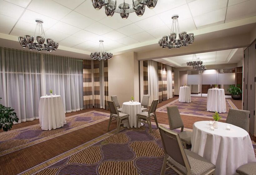 Отель Sheraton Pittsburgh Airport