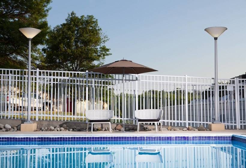 Отель Sheraton Pittsburgh Airport