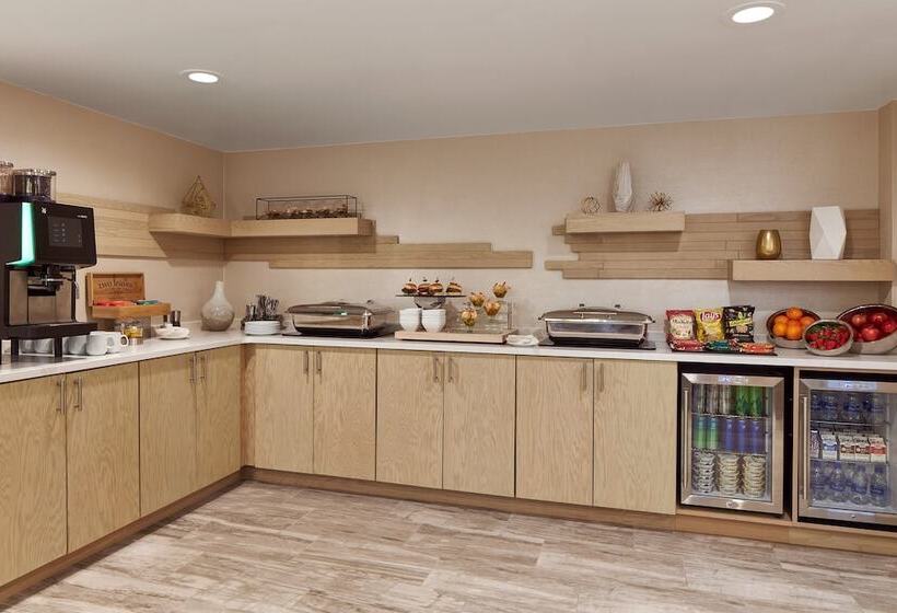 호텔 Sheraton Richmond Airport