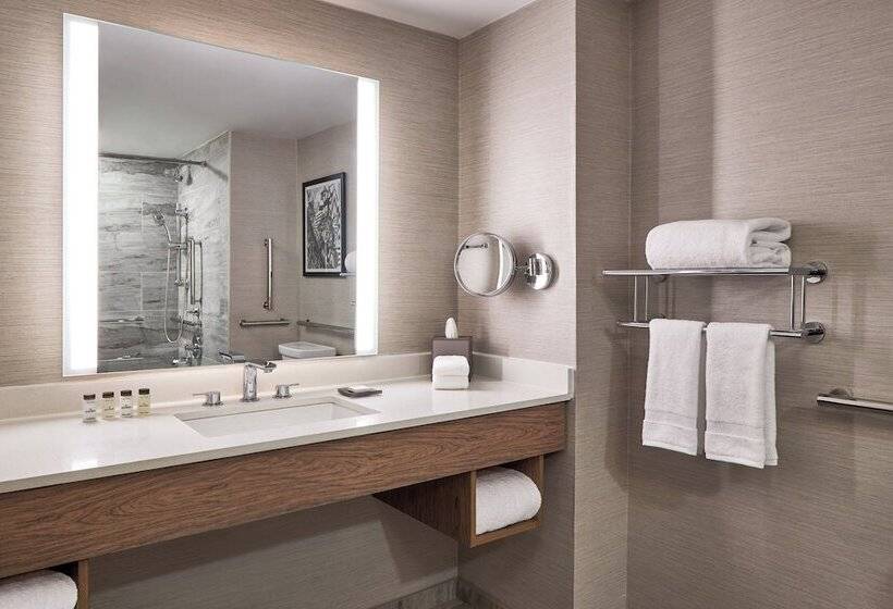 호텔 Sheraton Richmond Airport