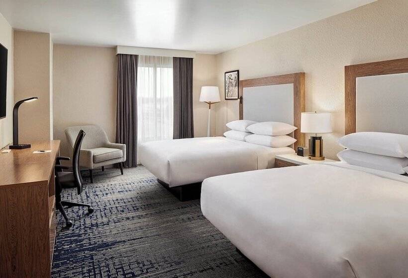 호텔 Sheraton Richmond Airport