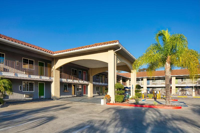 בית מלון כפרי Signature Temecula