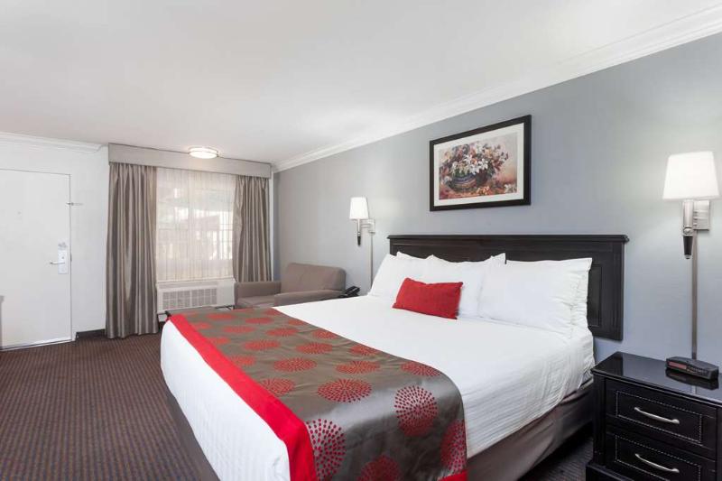 בית מלון כפרי Signature Temecula