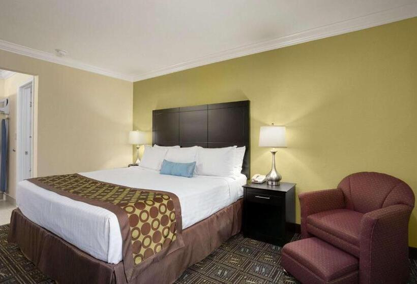 בית מלון כפרי Solara Inn And Suites