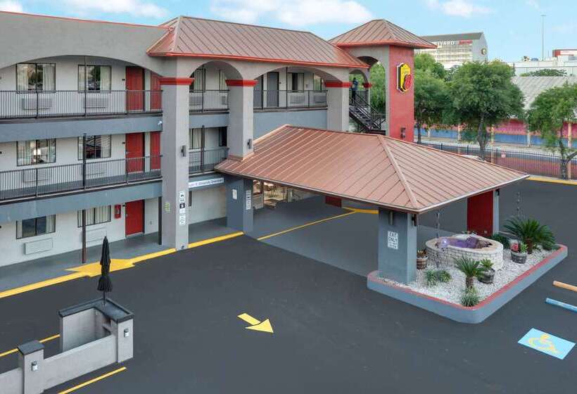 ホテル Super 8 By Wyndham Austin University/downtown Area