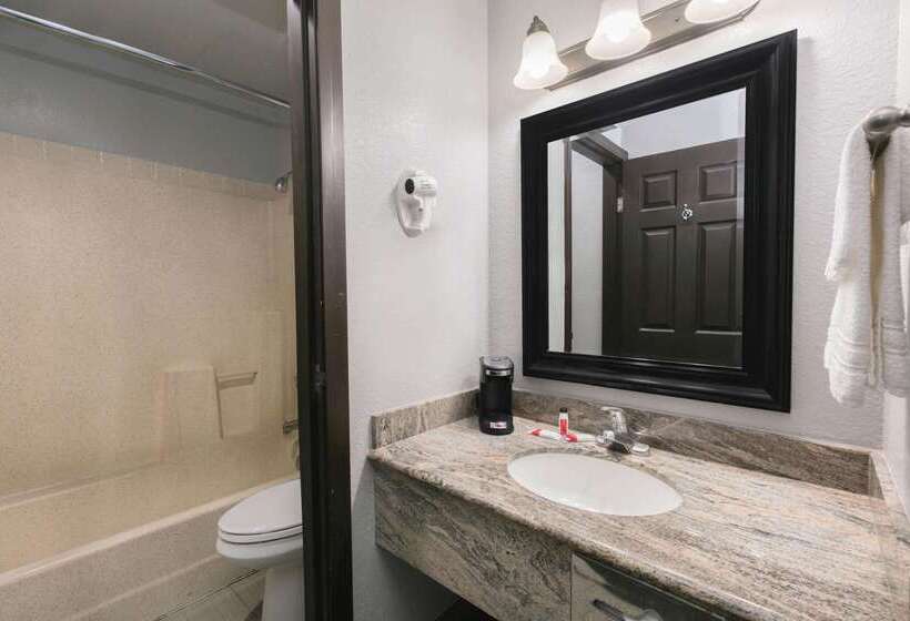 ホテル Super 8 By Wyndham Austin University/downtown Area