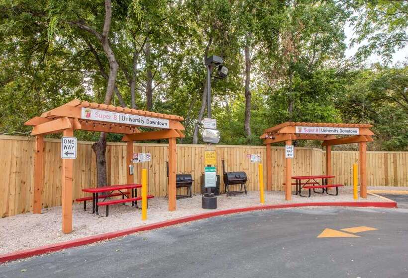 ホテル Super 8 By Wyndham Austin University/downtown Area