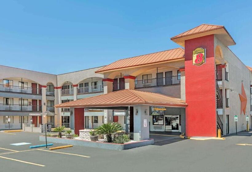 ホテル Super 8 By Wyndham Austin University/downtown Area