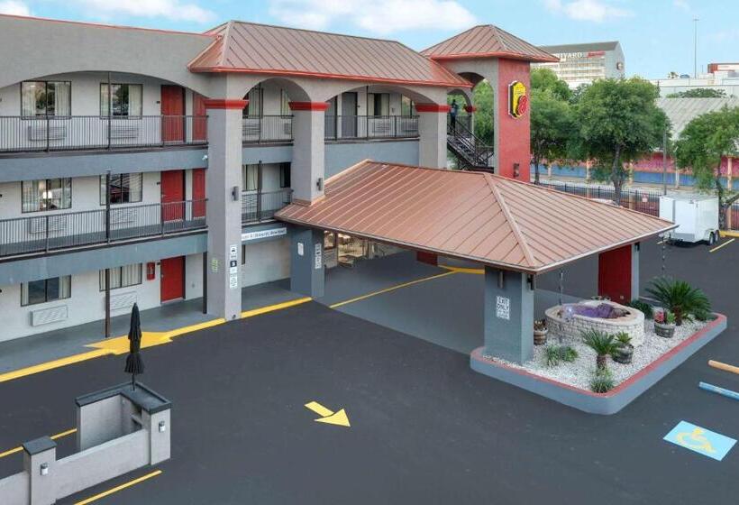 ホテル Super 8 By Wyndham Austin University/downtown Area