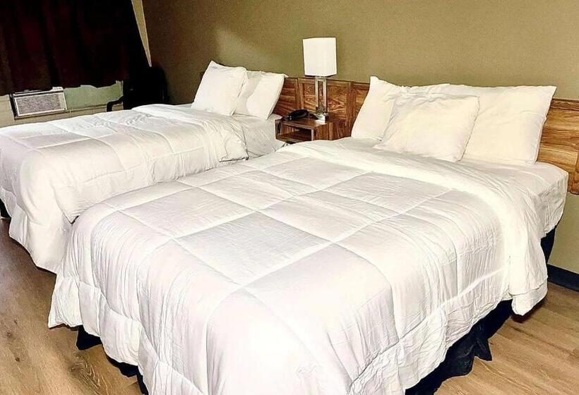 酒店 Super 8 By Wyndham Blythe