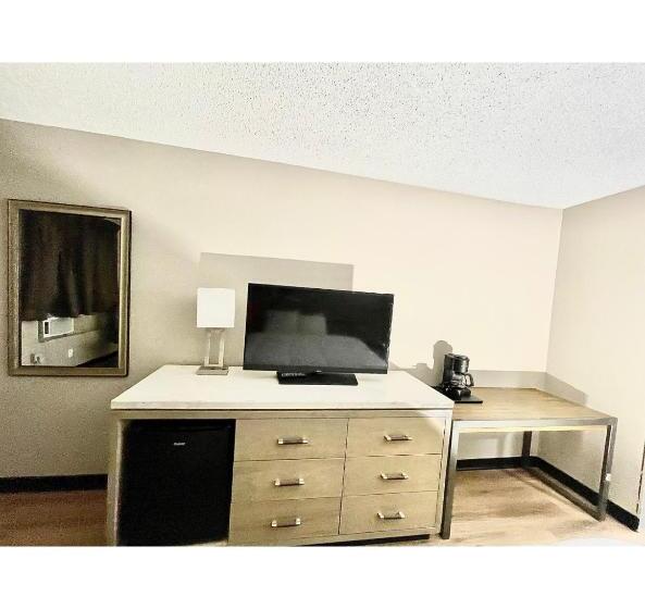 酒店 Super 8 By Wyndham Blythe