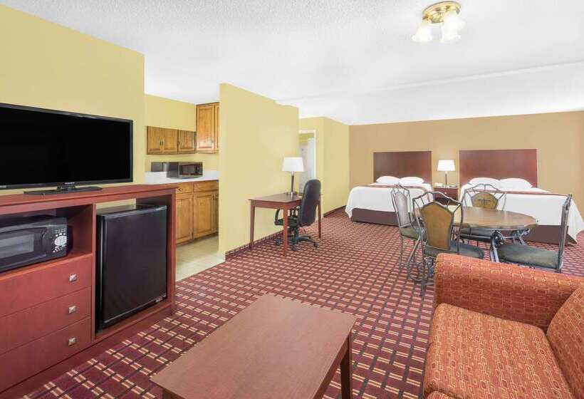 בית מלון כפרי Super 8 By Wyndham Kerrville Tx