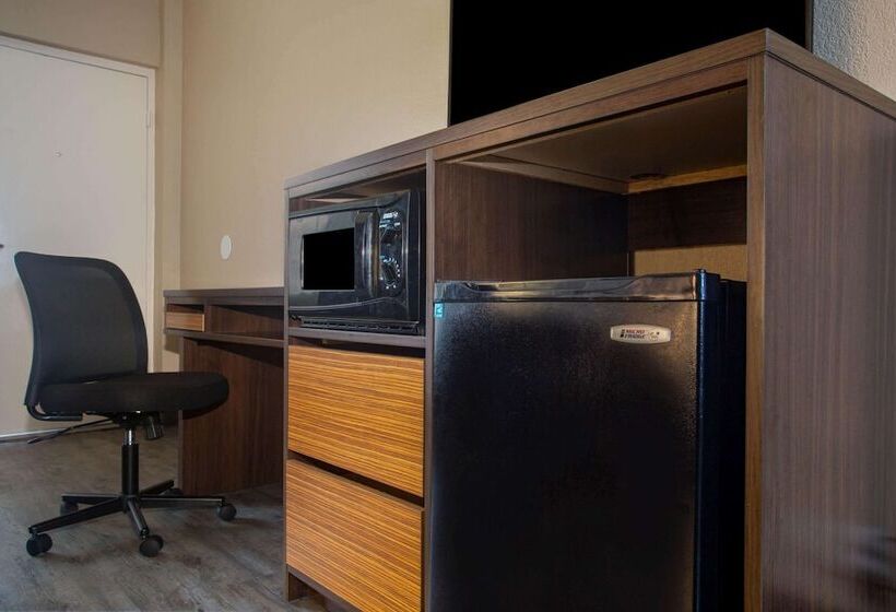 فندق Super 8 By Wyndham Mobile I65