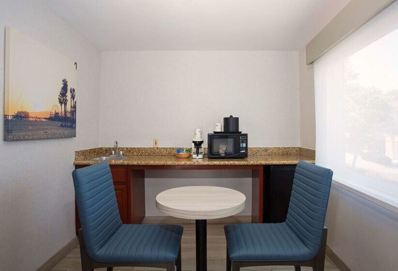 Surestay Hotel By Best Western Santa Monica