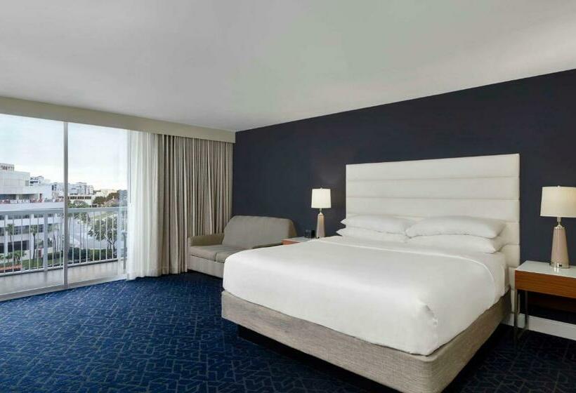 فندق Tampa Riverwalk