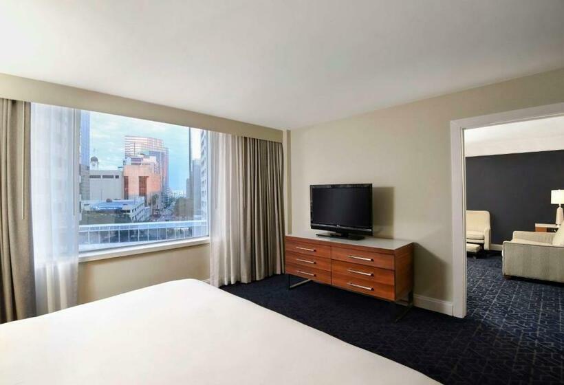 فندق Tampa Riverwalk