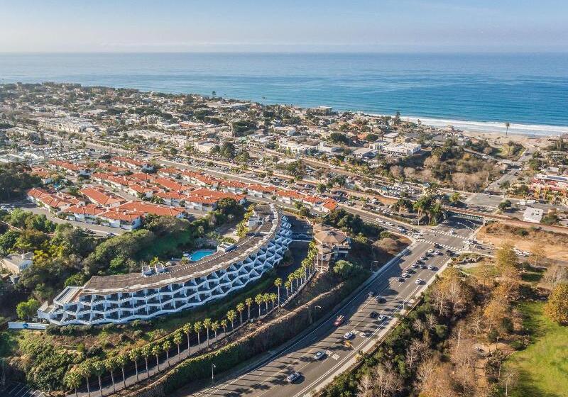 The Encinitan Hotel & Suites