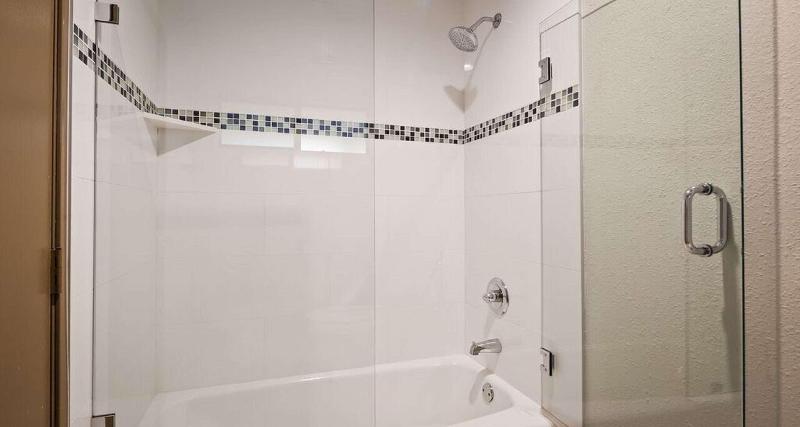 The Encinitan Hotel & Suites