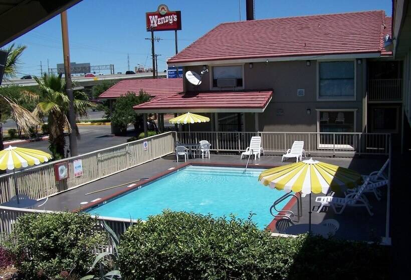 فندق The Inn At Market Square