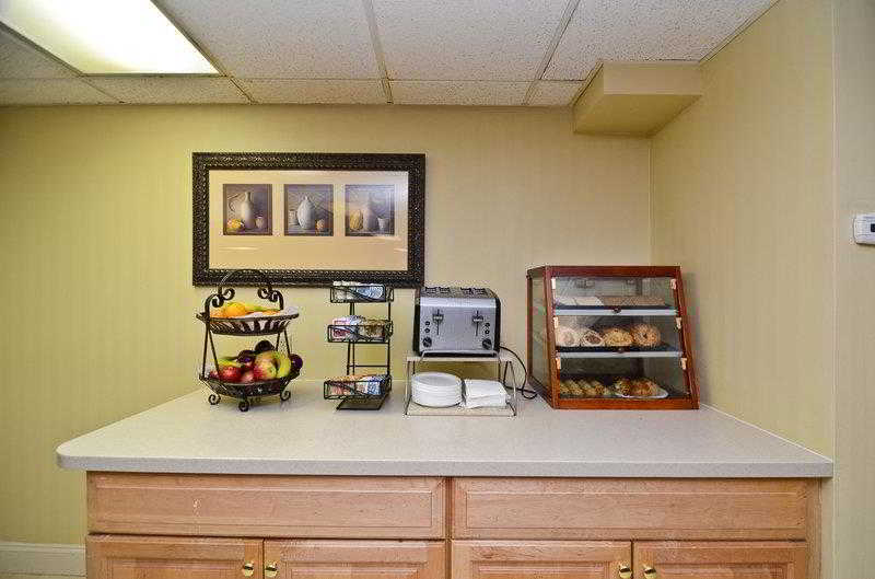 호텔 Inn On Storrs