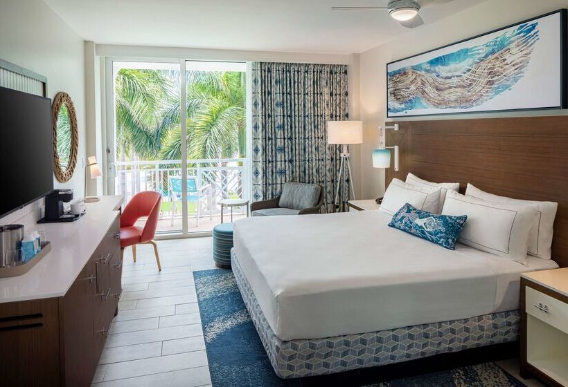 فندق The Reach Key West, Curio Collection By Hilton
