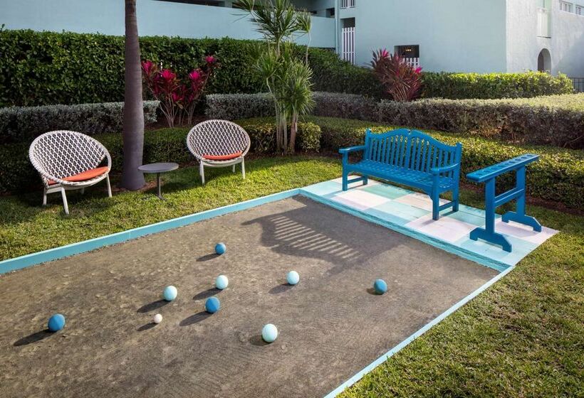 فندق The Reach Key West, Curio Collection By Hilton