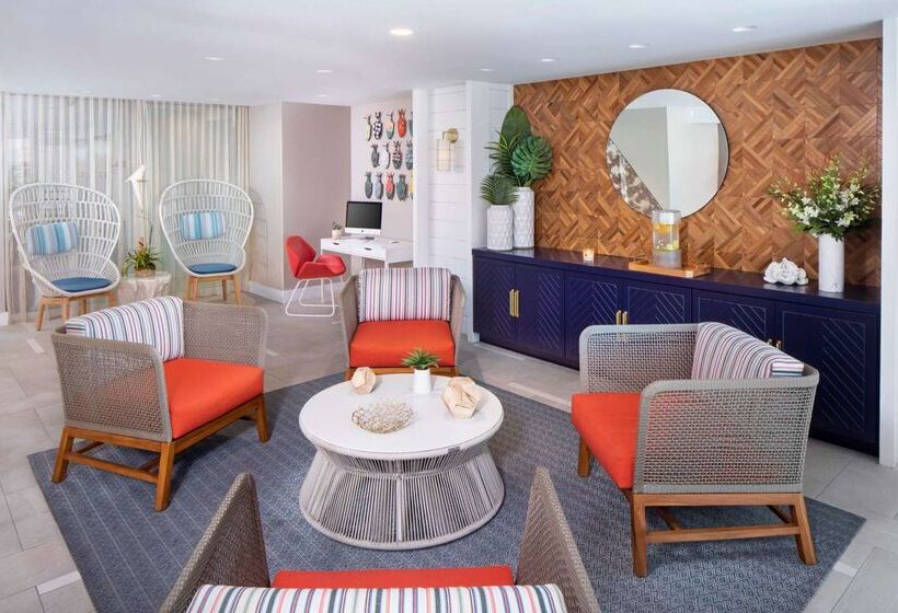 فندق The Reach Key West, Curio Collection By Hilton