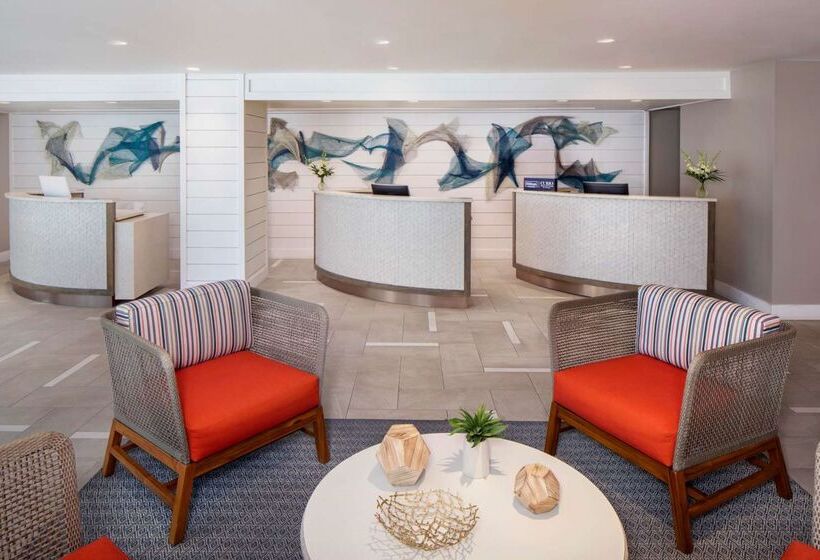 فندق The Reach Key West, Curio Collection By Hilton